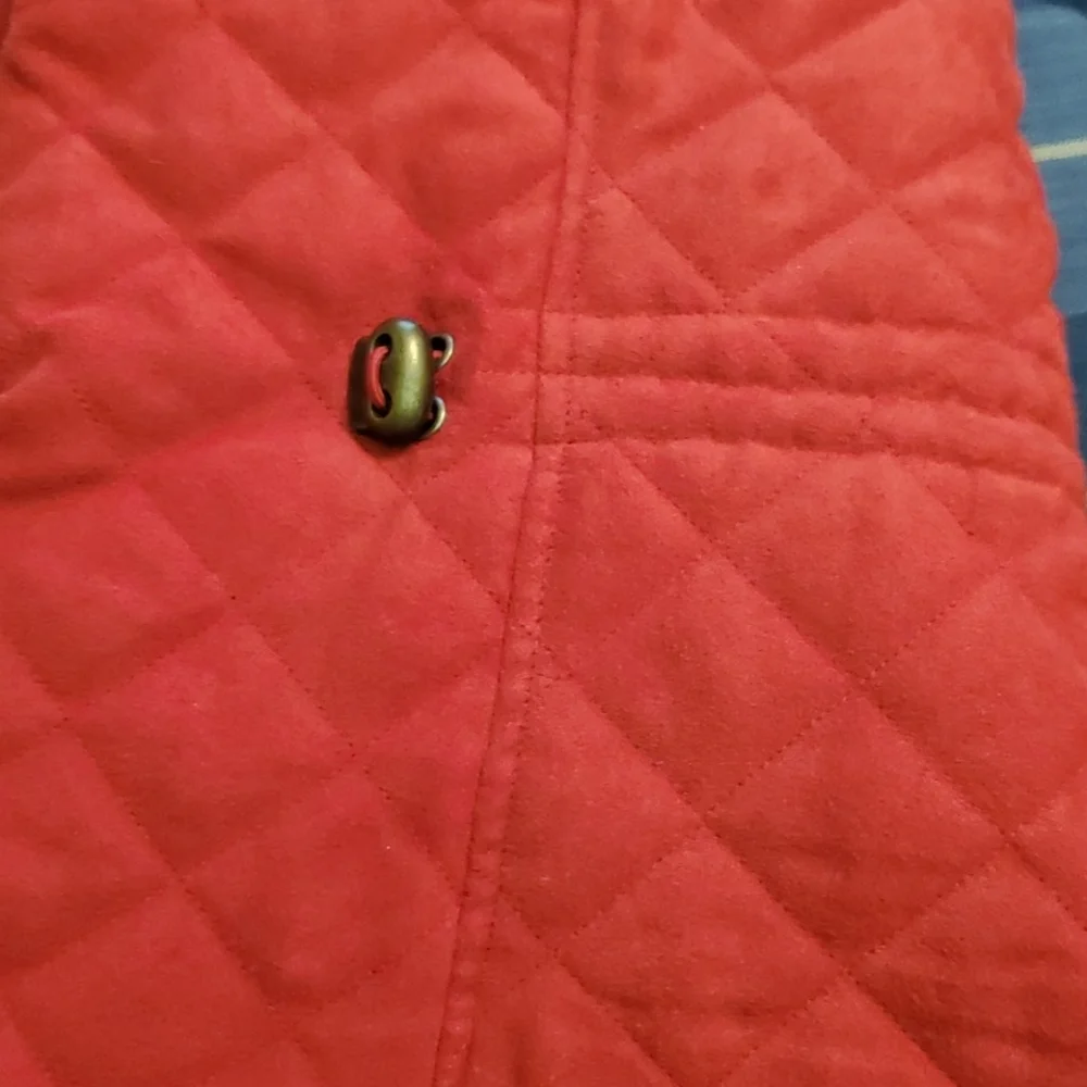 Croft & Barrow Quilted Scarlet Vest - Picture 4 of 4